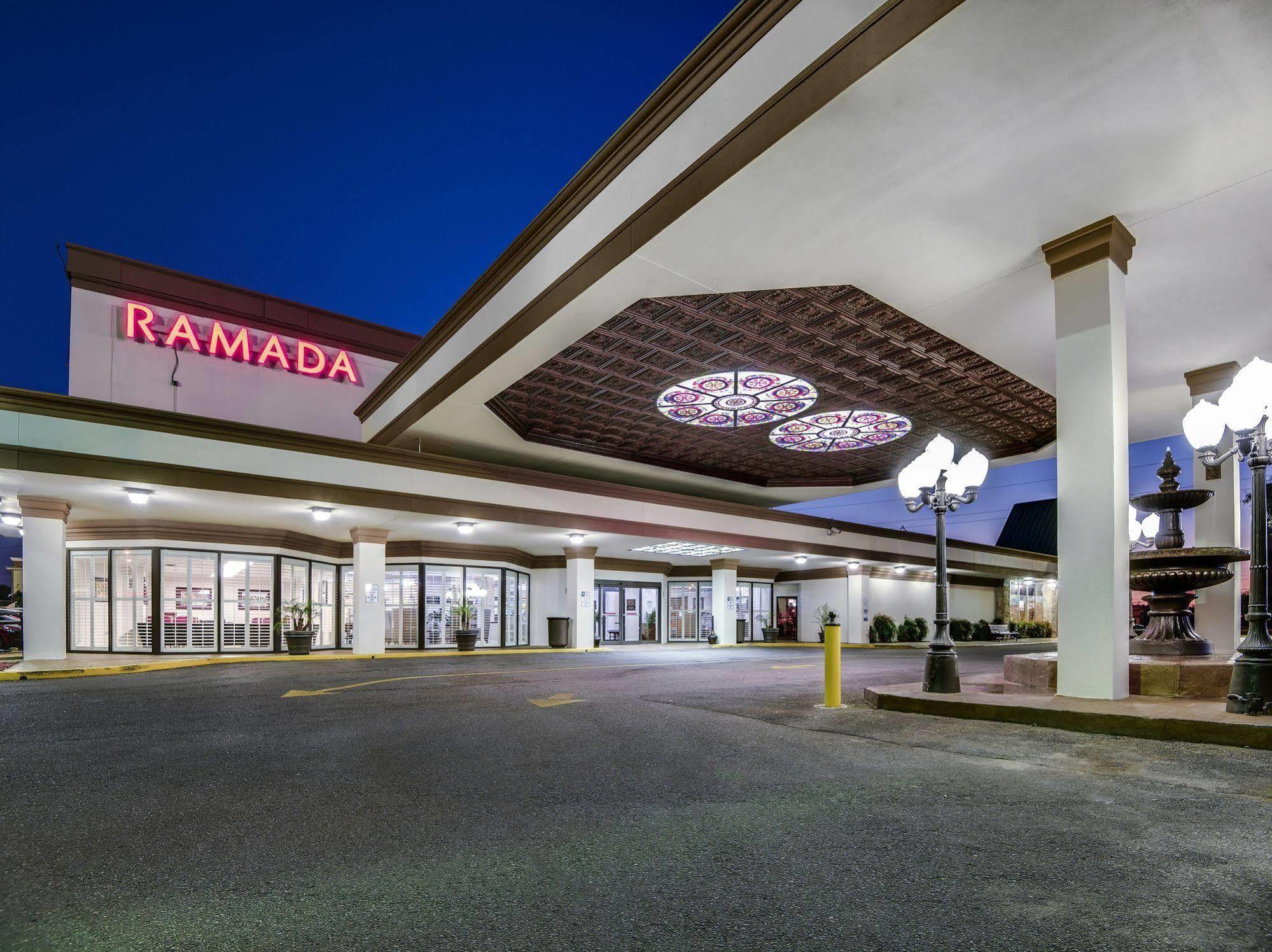 Hotel Ramada By Wyndham Metairie New Orleans Airport Zewnętrze zdjęcie